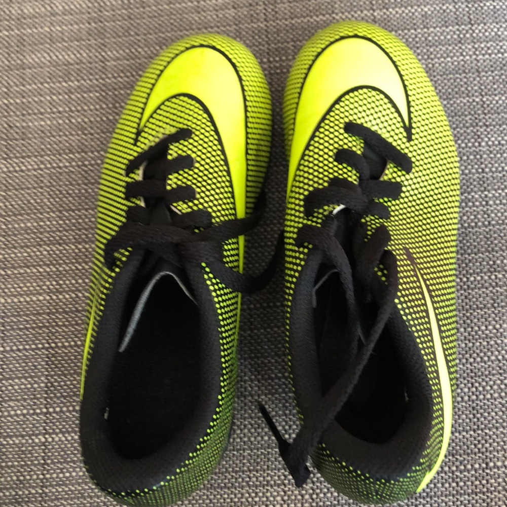 Nike kids soccer cleats size 12C boys / girls